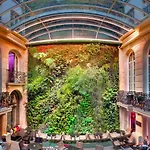 Hotel Pershing Hall Paris
