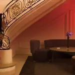 Pershing Hall Hotel