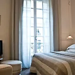 Hotel Pershing Hall 5*