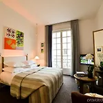 Hotel Pershing Hall 5*
