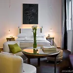 Hotel Pershing Hall París
