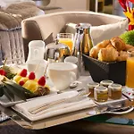 Pershing Hall 5* Paris