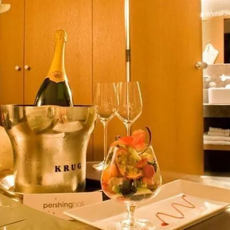 Pershing Hall Hotell 5*