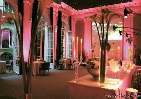 Pershing Hall Hotell 5*