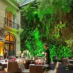 Pershing Hall Paris
