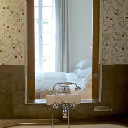 Hotel Pershing Hall 5*