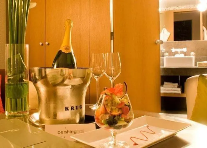Pershing Hall Отель 5*