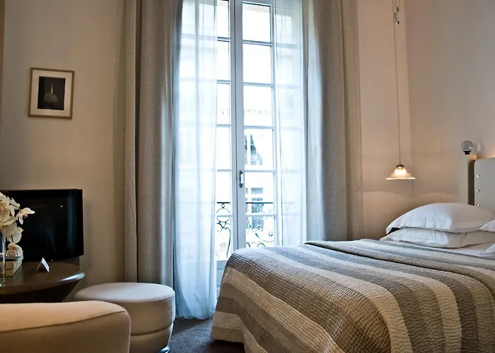 Отель Pershing Hall 5*